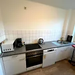 3-zimmer Monteurwohnung Mit Balkon Appartement Neumünster