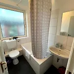 3-zimmer Monteurwohnung Mit Balkon *