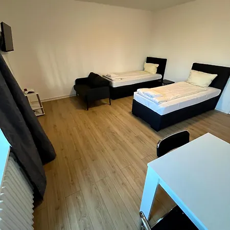 3-zimmer Monteurwohnung Mit Balkon *