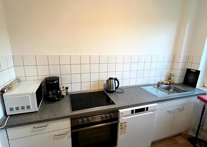 3-zimmer Monteurwohnung Mit Balkon Appartamento Neumünster