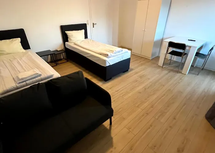 Appartamento 3-zimmer Monteurwohnung Mit Balkon *